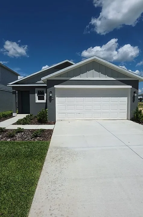 8139 SW 45th Ct