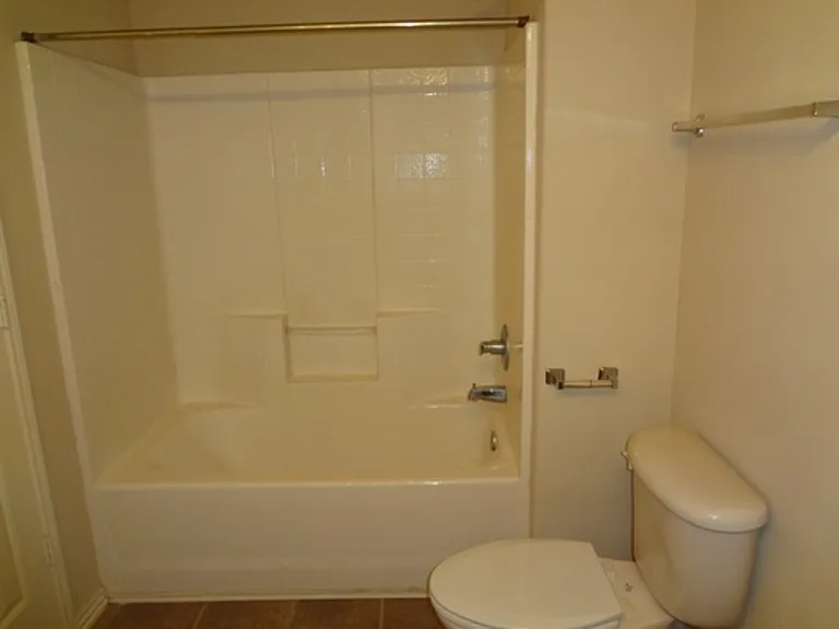 5405 Soledad Dr — Photo 12