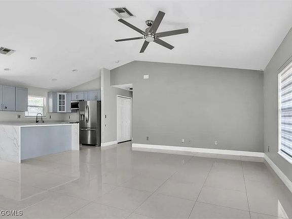 3rd image of 1526 NW 21st Pl
