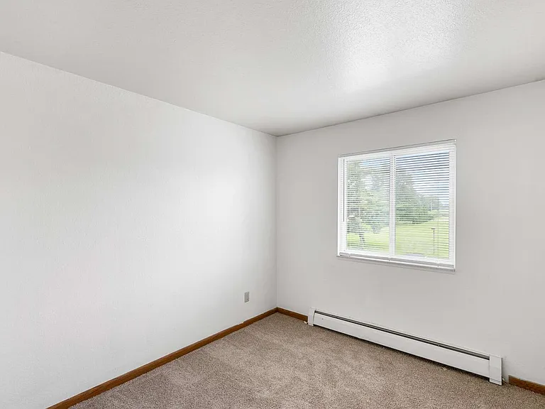 York Hills Apartments ( York Hills Apts LLC) — Photo 34