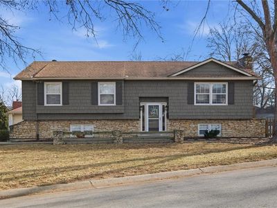 521 E Mulberry St, Olathe, KS, 66061