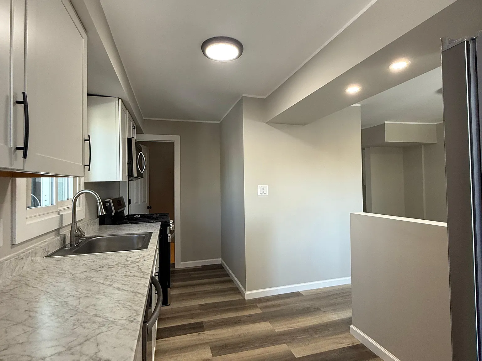 79 Evans Ave — Photo 3