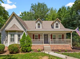 628 Knollwood Dr, La Vergne, TN 37086