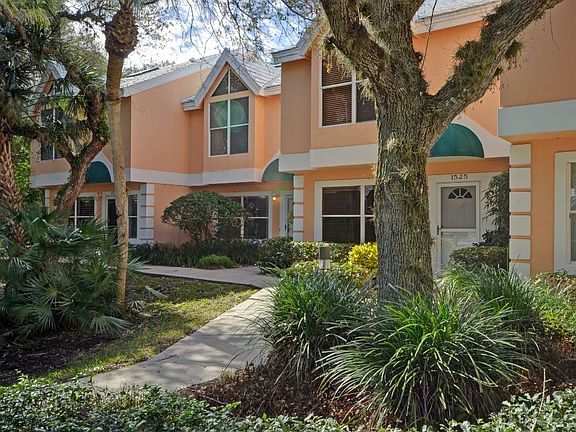 2nd image of 1527 Coral Oak Ln