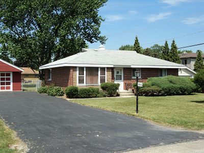 8014 S 82nd Ct, Oak Lawn, IL, 60458