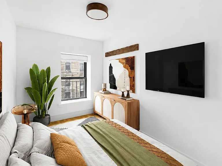117 Albany Ave #2 — Photo 4