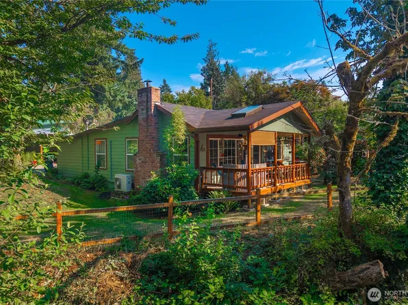 23711 Dorre Don Way SE, Maple Valley, WA 98038