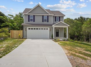 128 Beagle Dr, Hubert, NC 28539