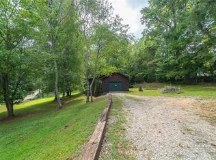 40 Fantasy Ln, Blairsville, GA 30512