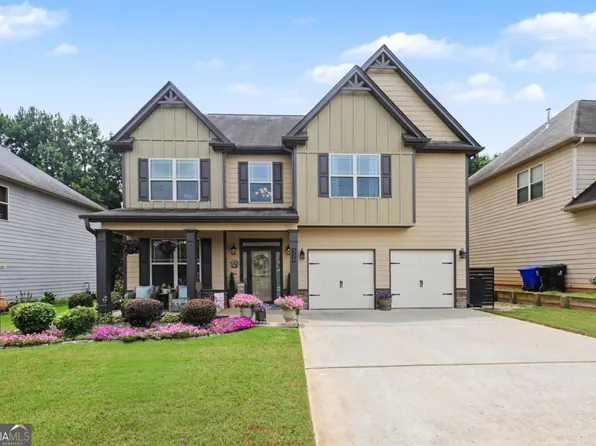 330 Adverstone Ct, Fayetteville, GA 30214