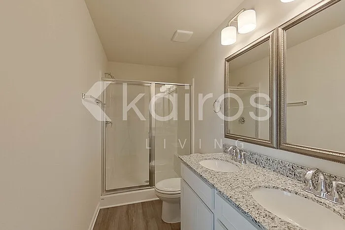 2185 Banyon Cir — Photo 17