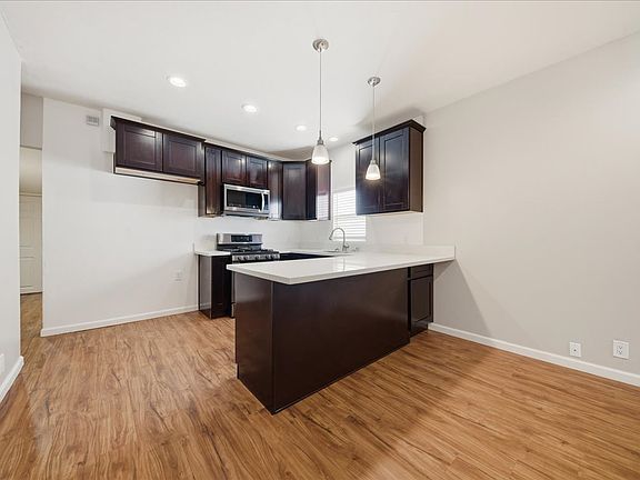 5th image of 3153 2nd Ave