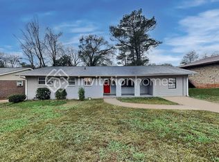 2871 Knollview Dr, Decatur, GA 30034