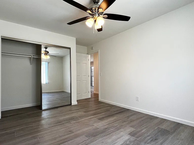 Florida Street Apartments — Photo 40