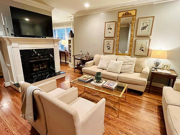 Living Room with gas fireplace