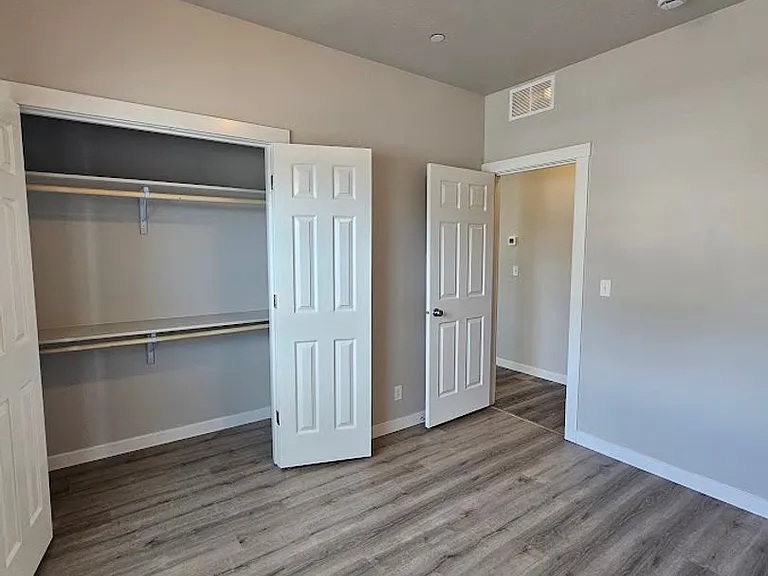 1011 Pirate Cove Dr — Photo 11