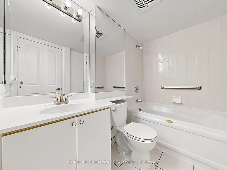 68 Corporate Dr #2827 — Photo 37