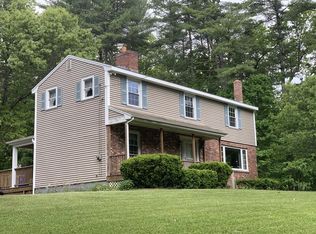 28 Cross St, Dunstable, MA 01827