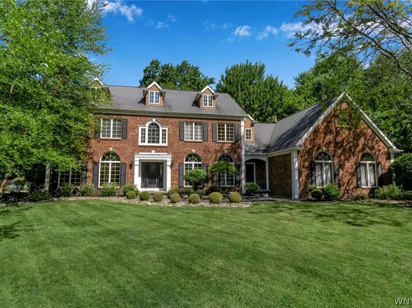 6392 Black Walnut Ct, East Amherst, NY 14051