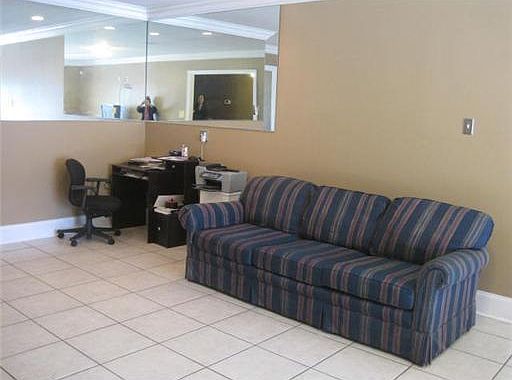 5th image of 1437 Robert E Lee Blvd