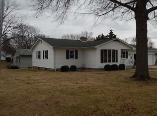 704 SW 5th Ave, Aledo, IL 61231