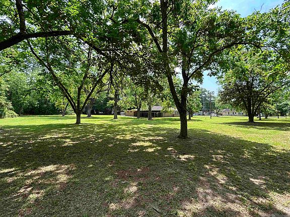 5th image of 5765 Kleinpeter Rd