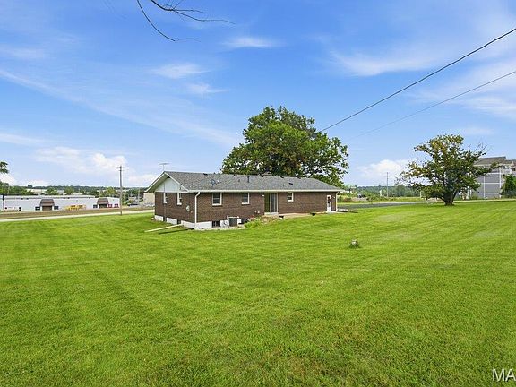 5th image of 57 W Ofallon Dr
