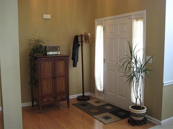4th image of 4261 Beaverton Cir