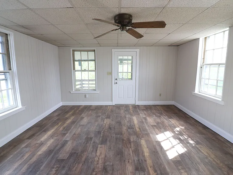 1419 W Main St #B — Photo 6