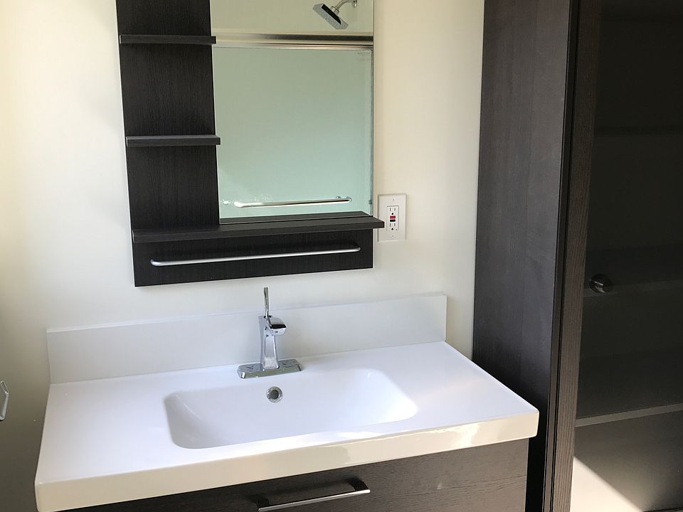 1st image of 1041 19th St APT 1