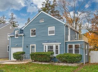 1301 Oxford Ln, Union, NJ 07083