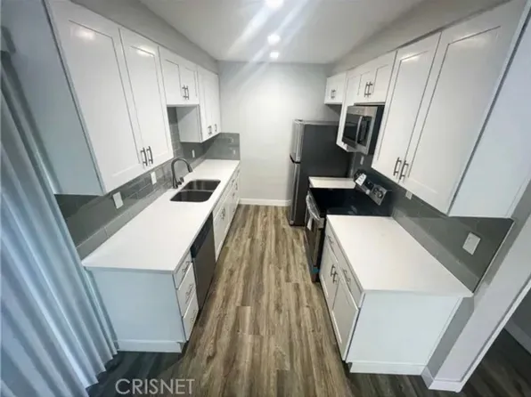 Peerless Apartments