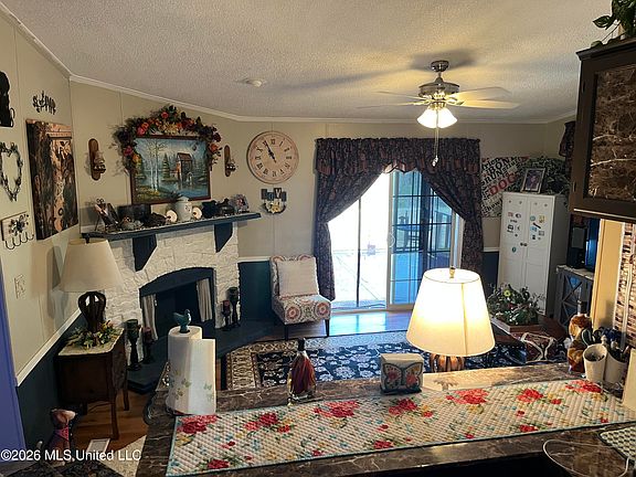 4th image of 3231 Mallalieu Dr SE