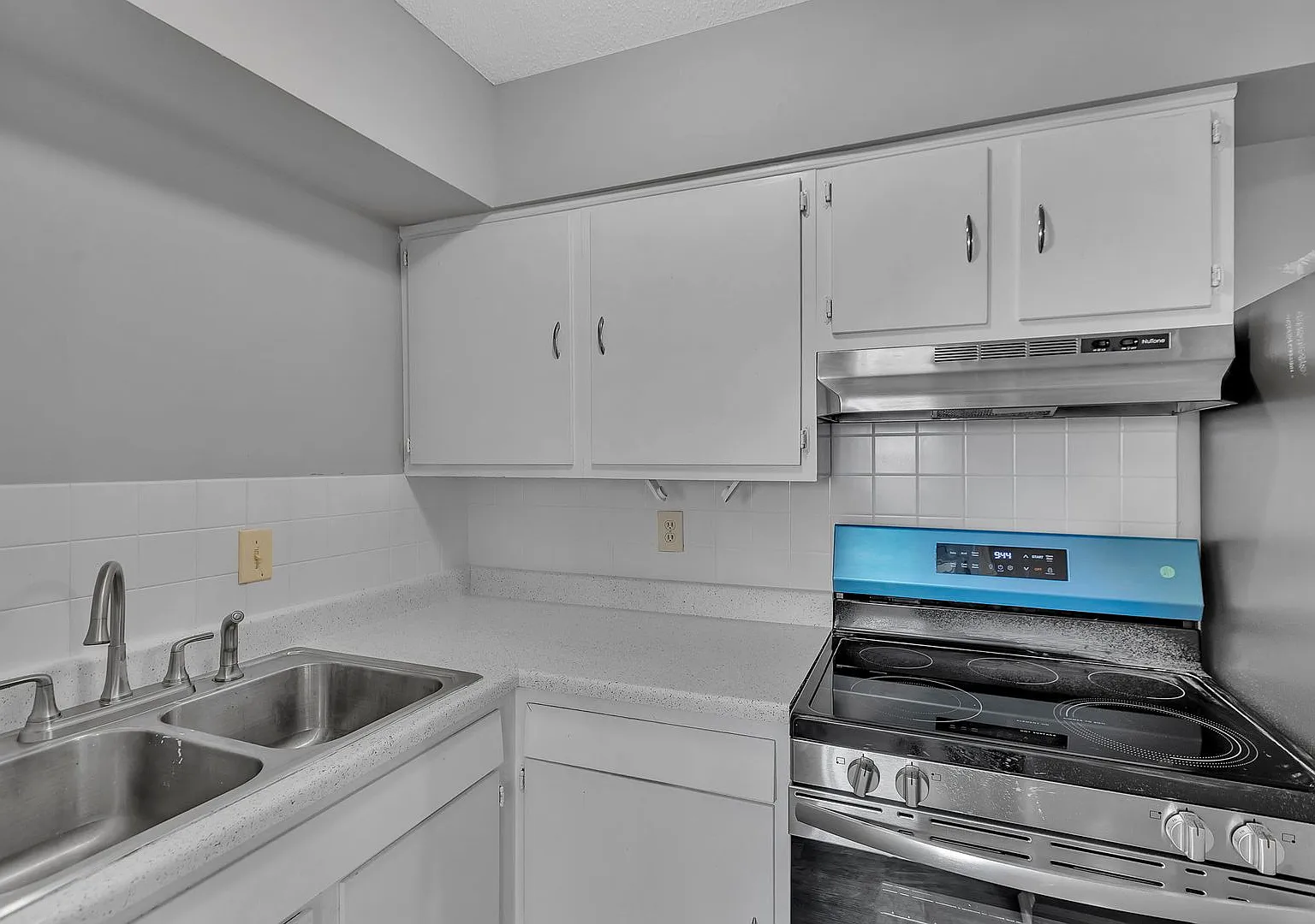 Barat Ave Apartments — Photo 4