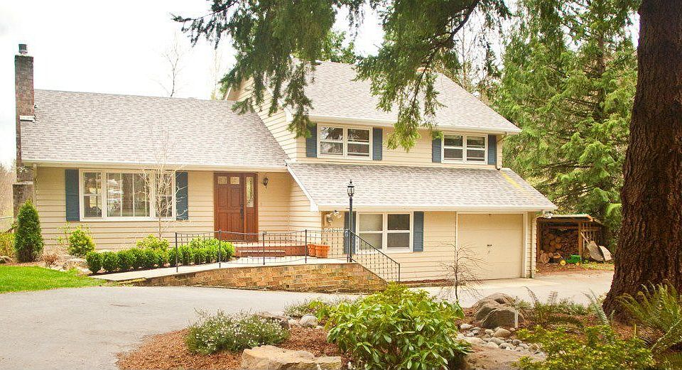 Tri-Level Maple Valley Home