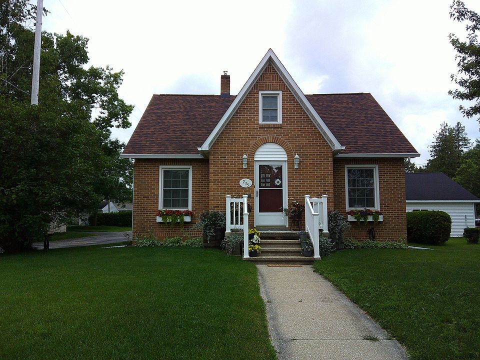 1st image of 235 S 6th St