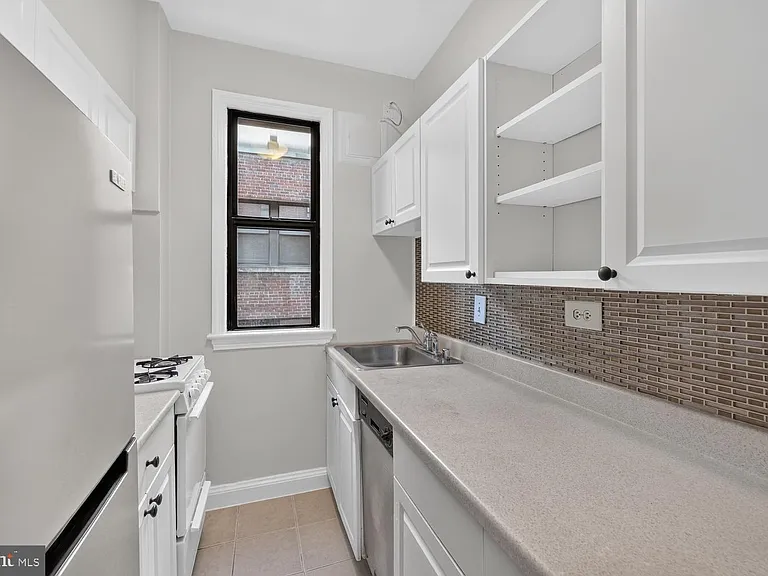2515 K St NW #507 — Photo 7