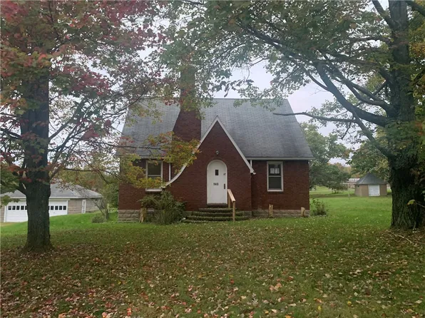 143 Sunbury St, Petrolia, PA 16050