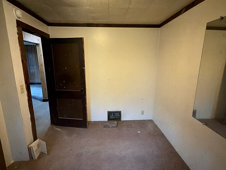 211 Judith Ln — Photo 19
