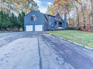 1200 Neipsic Rd, Glastonbury, CT 06033