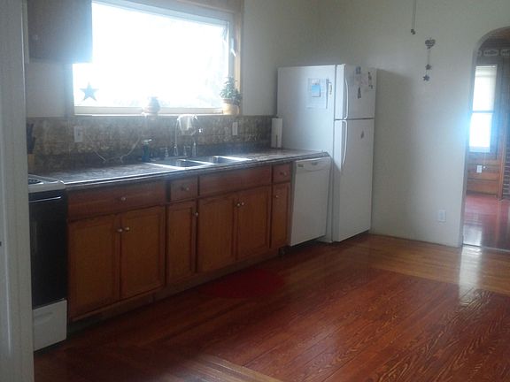 3rd image of 1606 17th St