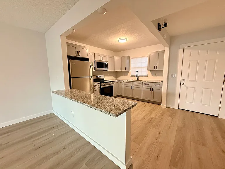 14417 Americana Cir #204 — Photo 14