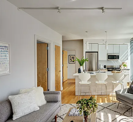 Rented by Two Trees | media 31