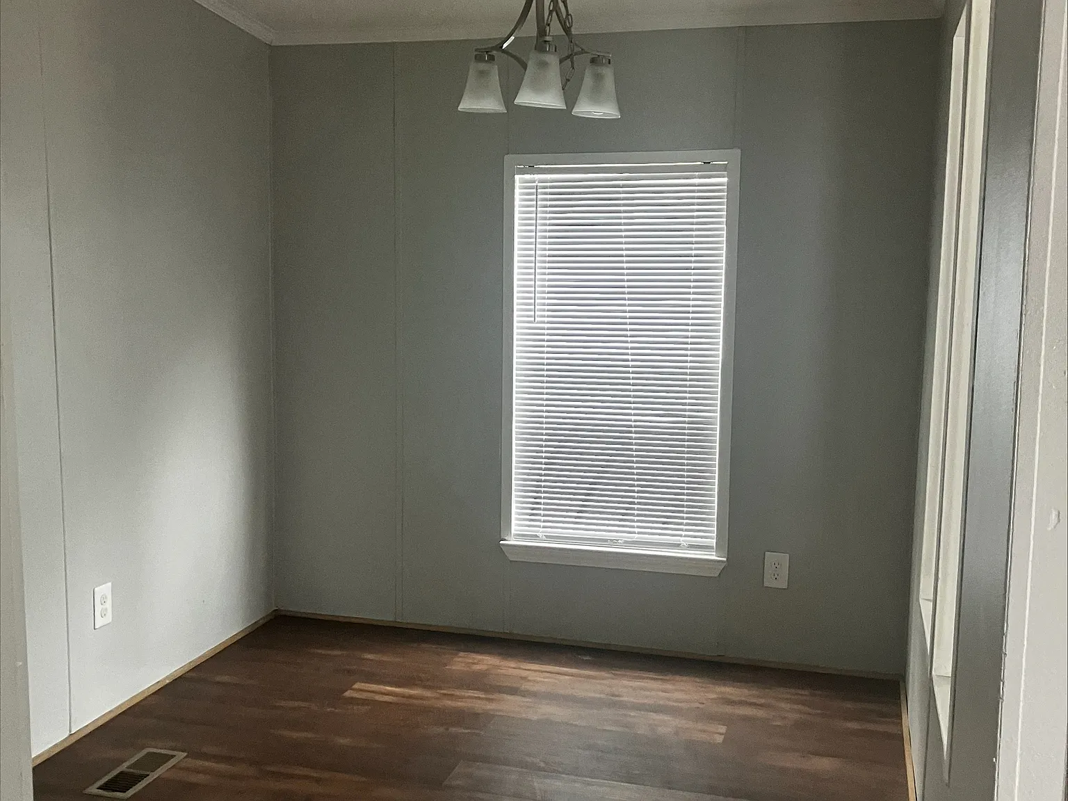 3 bed, 1193 sqft, $1,395 — Photo 2