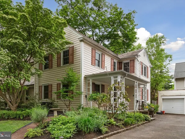 8105 Eastern Ave, Wyndmoor, PA 19038