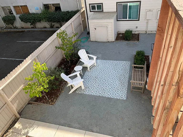 2424 L St #2 — Photo 25