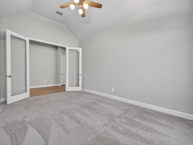 15330 Legacy Park Way — Photo 10