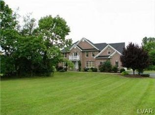 2086 Kally Ridge Rd, Hellertown, PA 18055