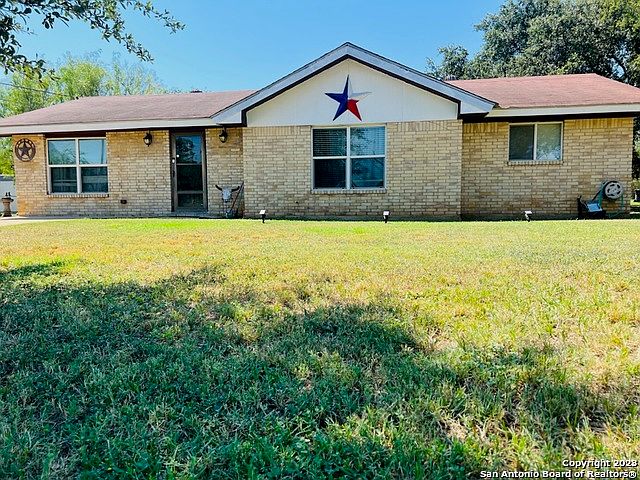 1st image of 305 E Hugo St