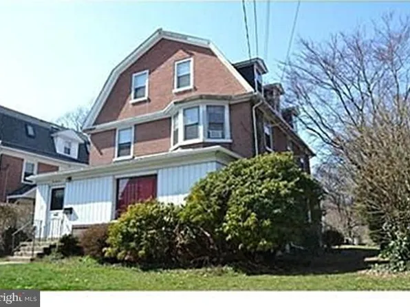 100 Grandview Rd #3, Ardmore, PA 19003